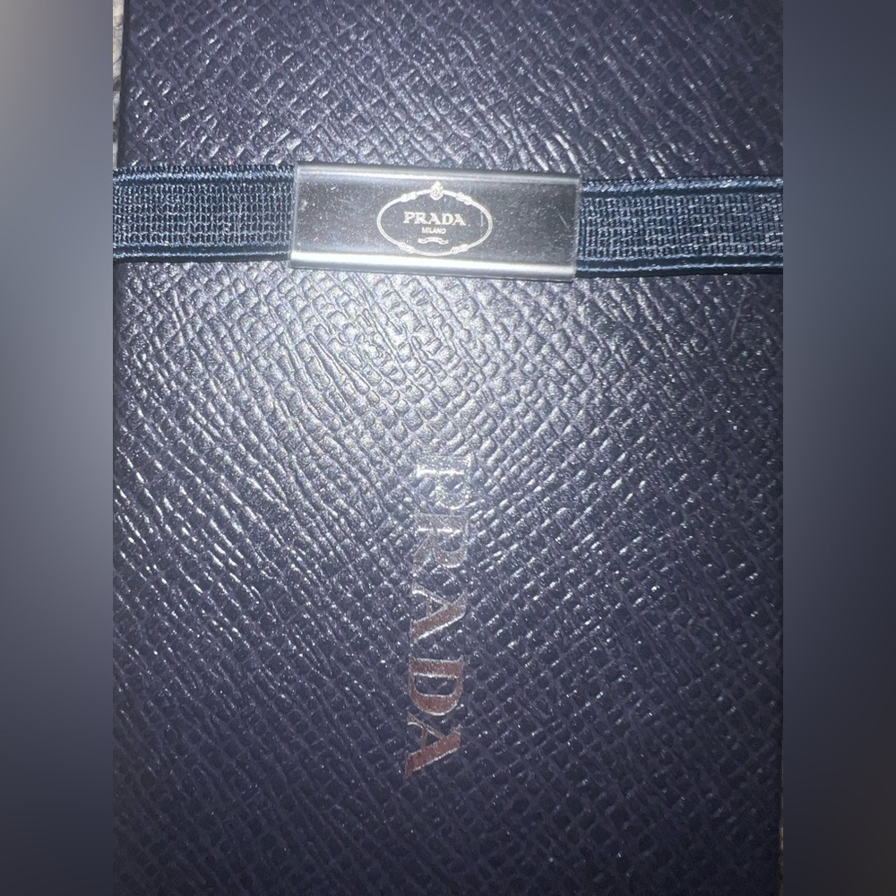 Prada Box with strap 🖤✨ - Picture 8 of 8
